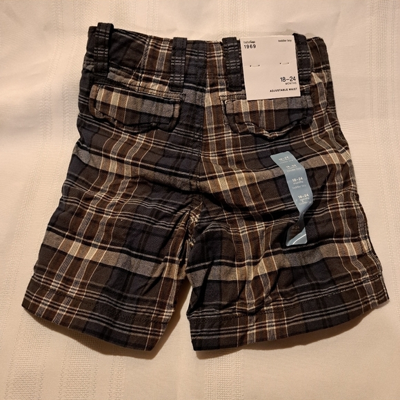 Baby Gap plaid shorts size 18-24 months NWT - Picture 2 of 5